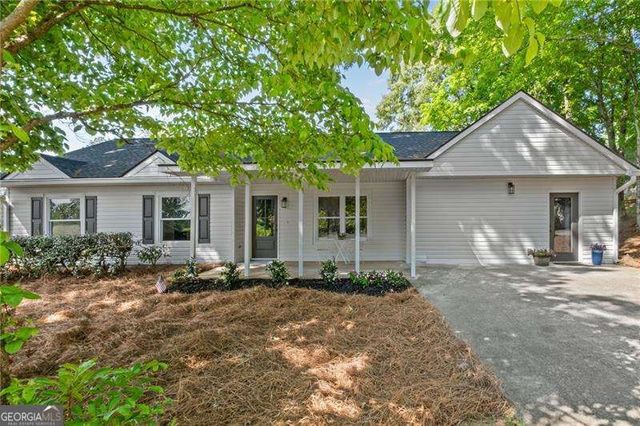 213 Colemans Bluff Drive, Woodstock, GA 30188