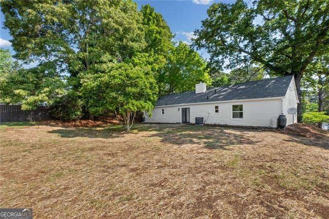 213 Colemans Bluff Drive, Woodstock, GA 30188