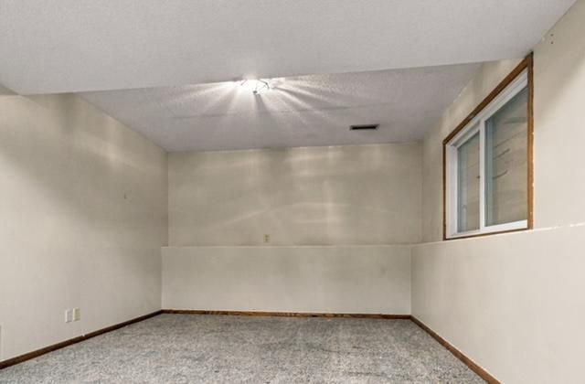 630 Hall Lane, Minneapolis, MN 55411