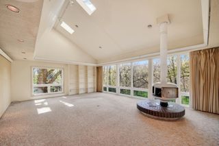 4001 Crestmoor Place, Des Moines, IA 50310