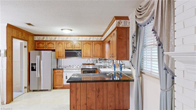 126 Apollo Circle, Archdale, NC 27263