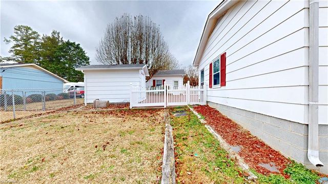 126 Apollo Circle, Archdale, NC 27263