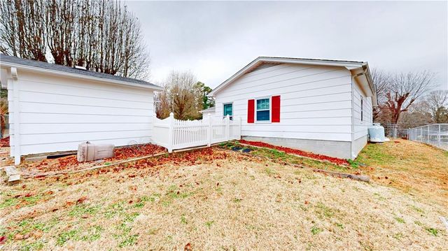 126 Apollo Circle, Archdale, NC 27263