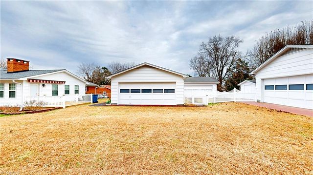 126 Apollo Circle, Archdale, NC 27263