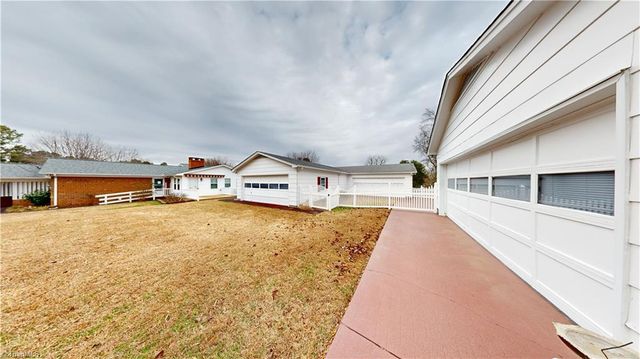 126 Apollo Circle, Archdale, NC 27263