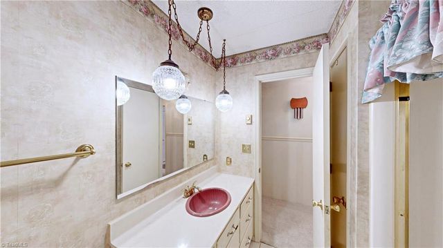 126 Apollo Circle, Archdale, NC 27263