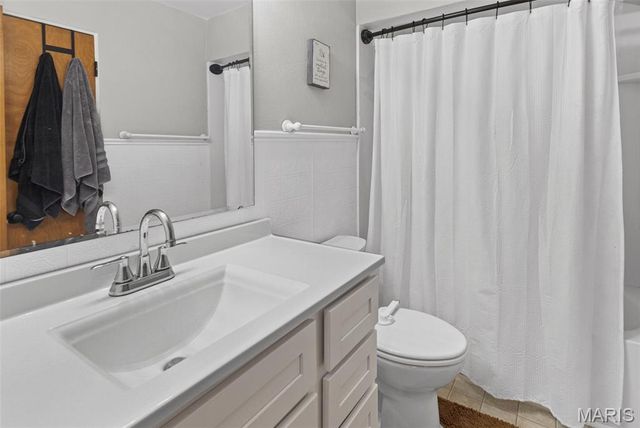 2229 E A Street, Belleville, IL 62221