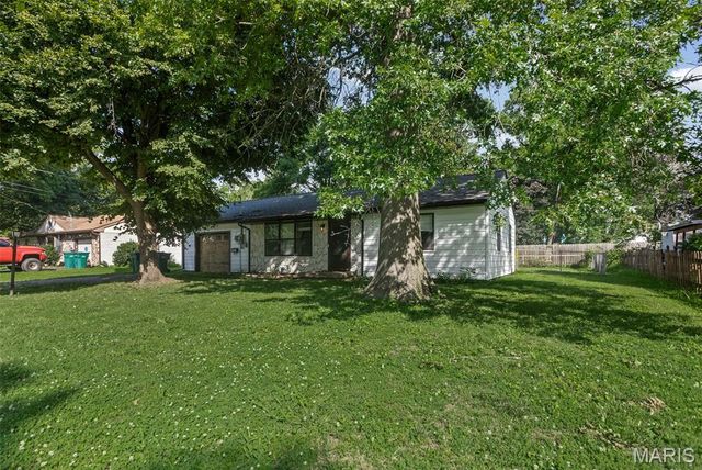 2229 E A Street, Belleville, IL 62221