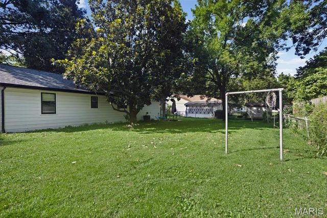 2229 E A Street, Belleville, IL 62221