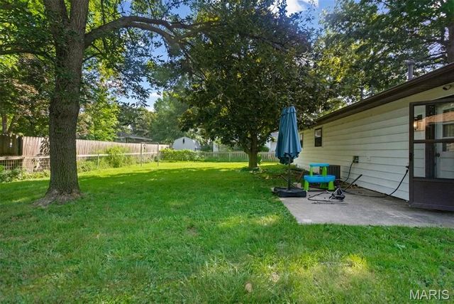 2229 E A Street, Belleville, IL 62221