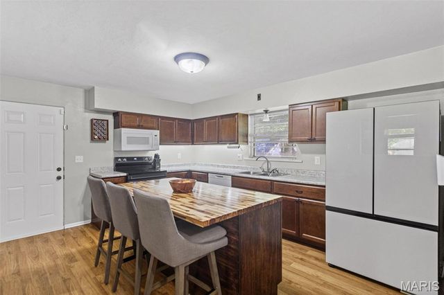 2229 E A Street, Belleville, IL 62221