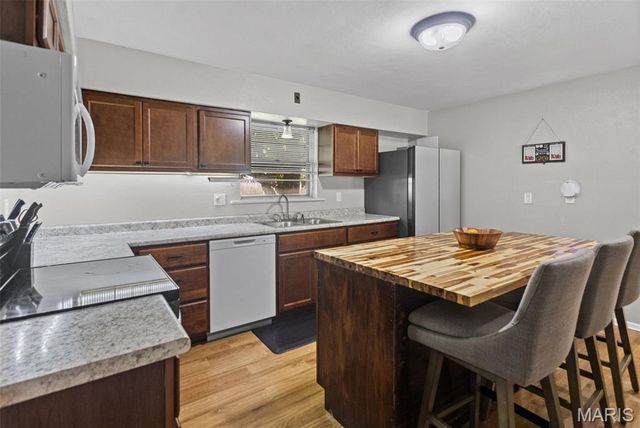 2229 E A Street, Belleville, IL 62221
