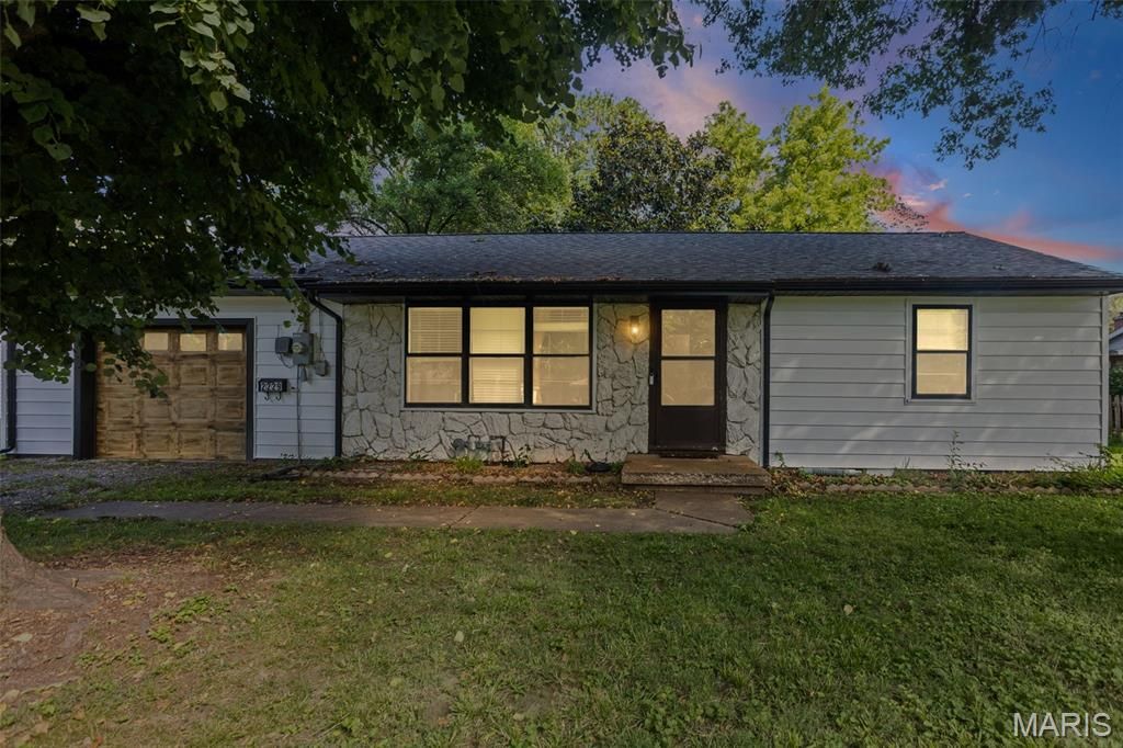 2229 E A Street, Belleville, IL 62221