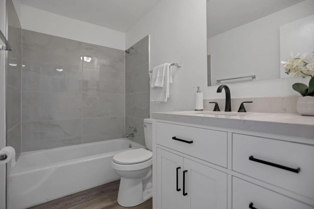 1022 Galliton Court, D, Columbus, OH 43220