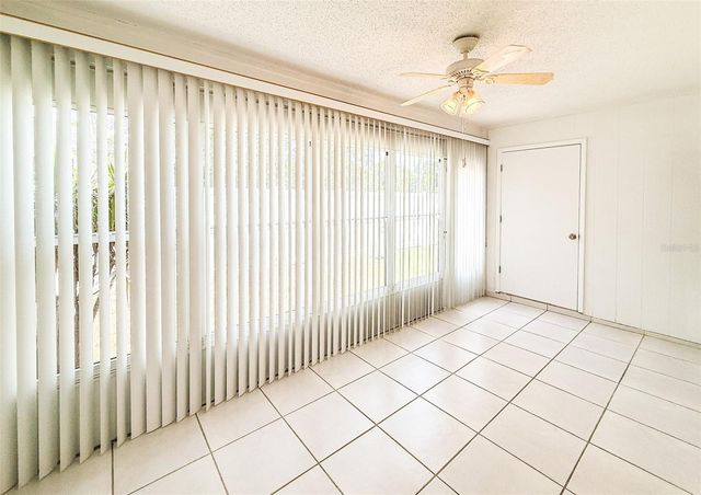 2604 WOODGATE LANE J6, Sarasota, FL 34231