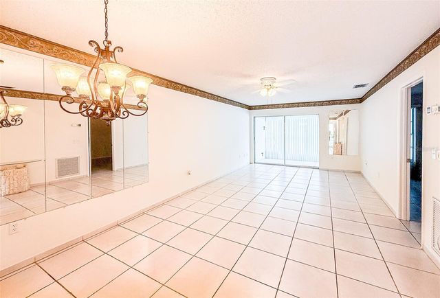 2604 WOODGATE LANE J6, Sarasota, FL 34231