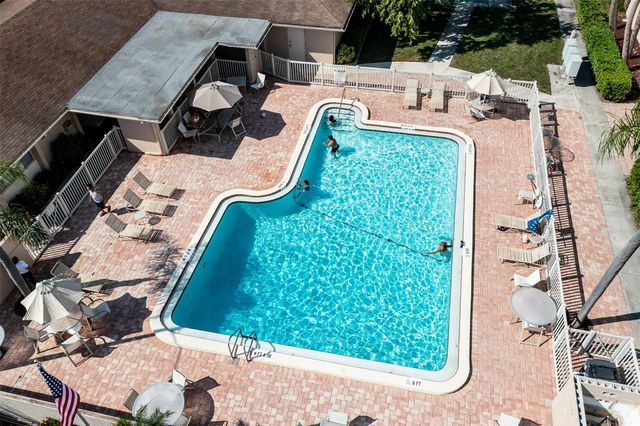2604 WOODGATE LANE J6, Sarasota, FL 34231