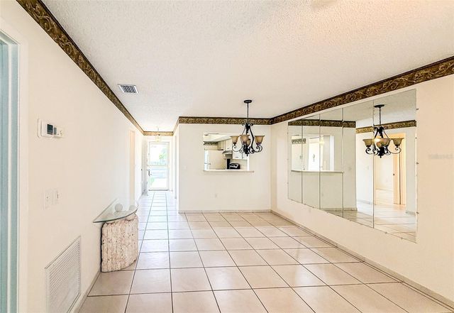 2604 WOODGATE LANE J6, Sarasota, FL 34231