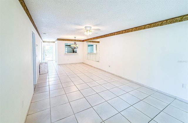 2604 WOODGATE LANE J6, Sarasota, FL 34231