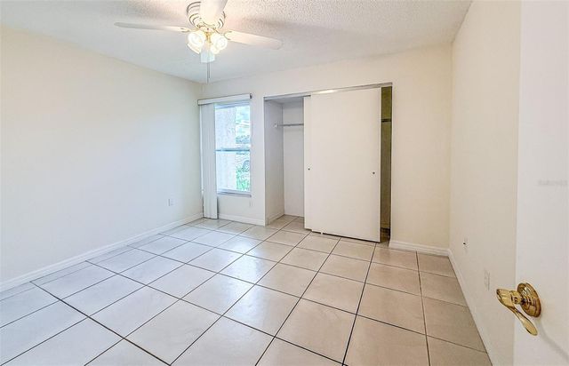 2604 WOODGATE LANE J6, Sarasota, FL 34231