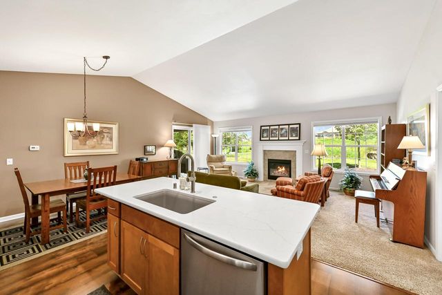 1986 Blue Spruce COURT, Grafton, WI 53024