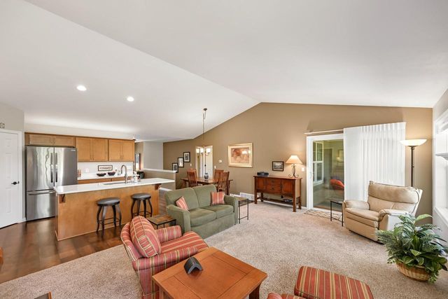 1986 Blue Spruce COURT, Grafton, WI 53024