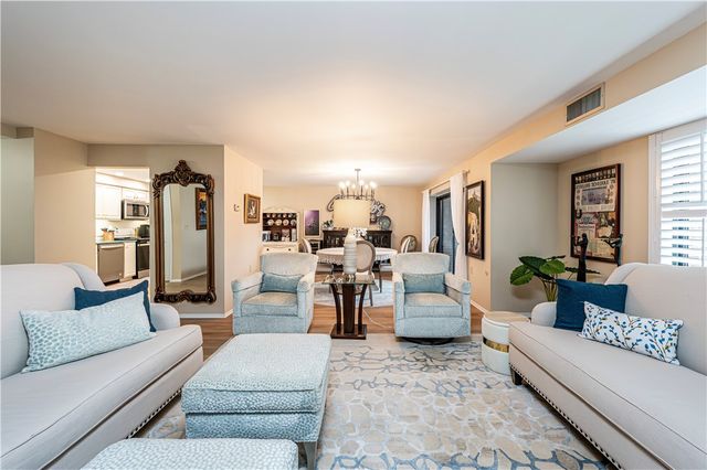 3 Alta Vita Dr 205, Hempfield Twp, PA 15601