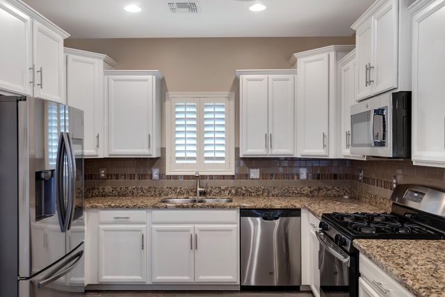 26239 N 166th Avenue, Surprise, AZ 85387