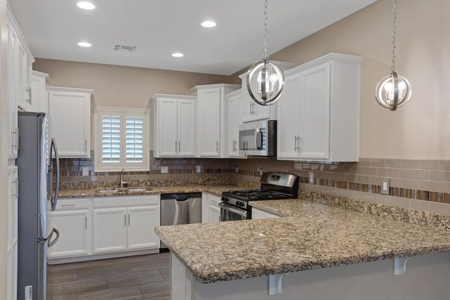 26239 N 166th Avenue, Surprise, AZ 85387