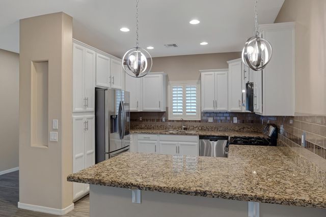 26239 N 166th Avenue, Surprise, AZ 85387