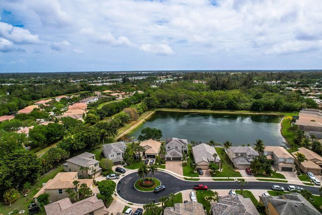 5690 Saddle Trail Lane, Lake Worth, FL 33449