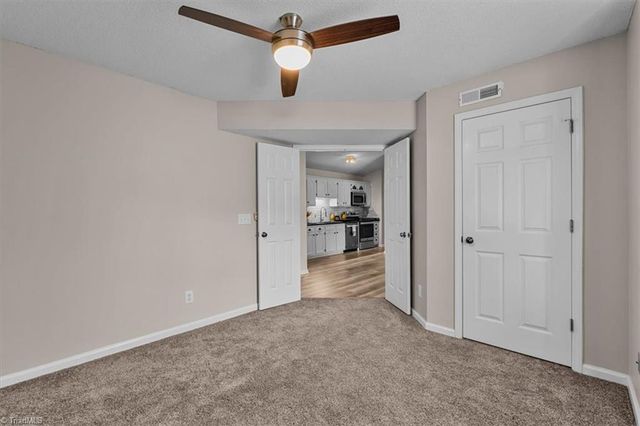 3701 Cotswold Terrace 7M, Greensboro, NC 27410