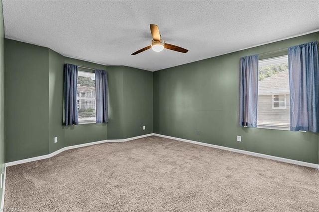 3701 Cotswold Terrace 7M, Greensboro, NC 27410