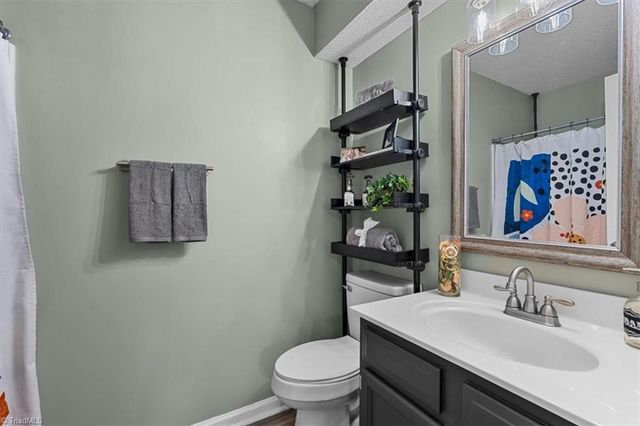 3701 Cotswold Terrace 7M, Greensboro, NC 27410