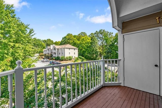 3701 Cotswold Terrace 7M, Greensboro, NC 27410