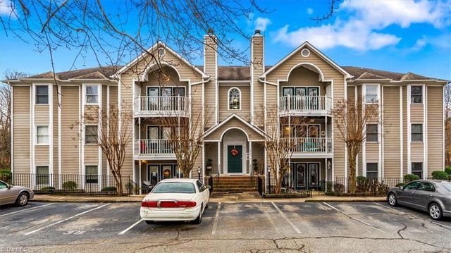 3701 Cotswold Terrace 7M, Greensboro, NC 27410