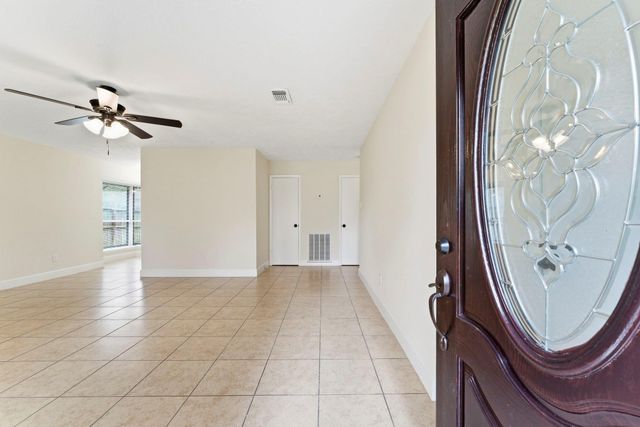 4519 Tylergate Drive, Spring, TX 77373