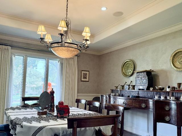 7141 Twin Tree Lane, Dallas, TX 75214