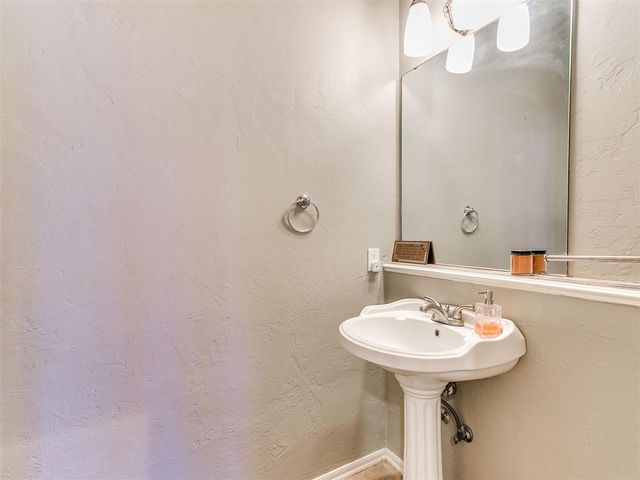 2813 Lysander Place, Oklahoma City, OK 73128