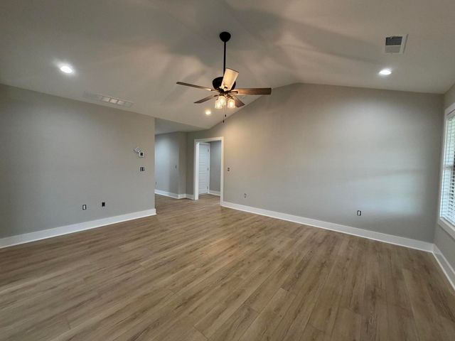 300 Whitley Way, Berea, KY 40403