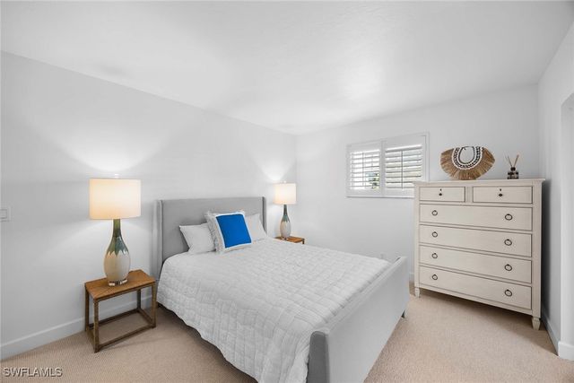 766 Central AVE 204, Naples, FL 34102