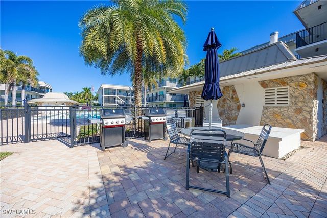 766 Central AVE 204, Naples, FL 34102