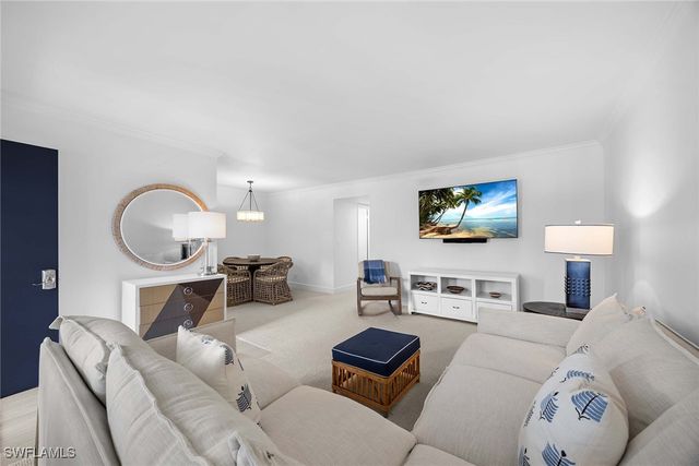 766 Central AVE 204, Naples, FL 34102