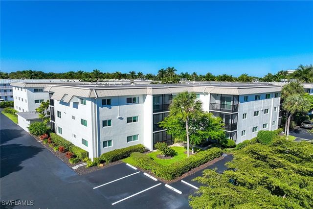 766 Central AVE 204, Naples, FL 34102