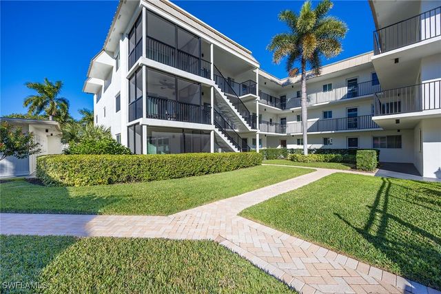 766 Central AVE 204, Naples, FL 34102