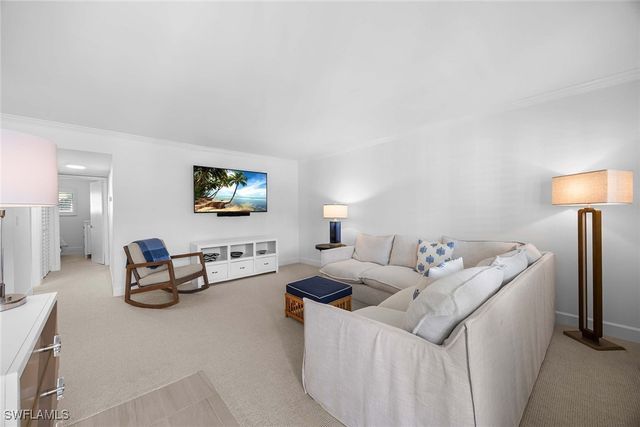 766 Central AVE 204, Naples, FL 34102