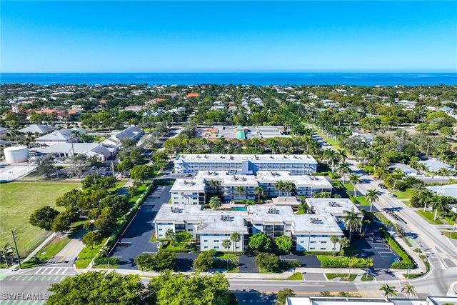 766 Central AVE 204, Naples, FL 34102