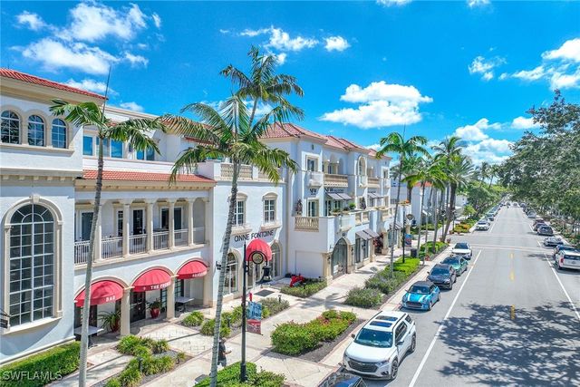 766 Central AVE 204, Naples, FL 34102