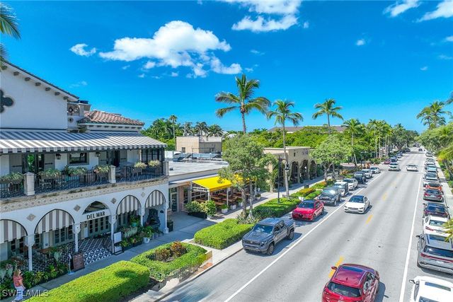 766 Central AVE 204, Naples, FL 34102