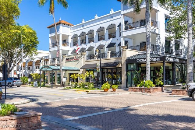 766 Central AVE 204, Naples, FL 34102